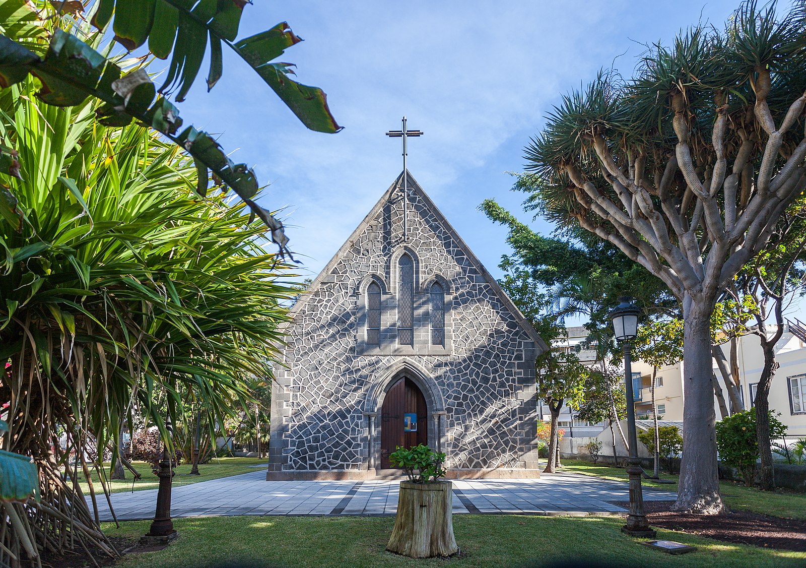 Fachada neogótica de la Iglesia de San Jorge